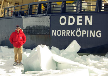 Allan by the Oden before leaving for McMurdo