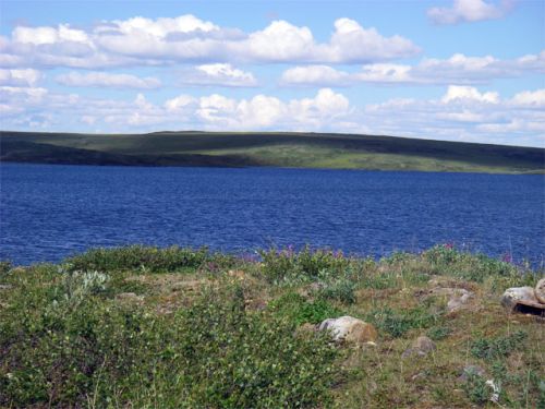 Toolik Lake is deserted.