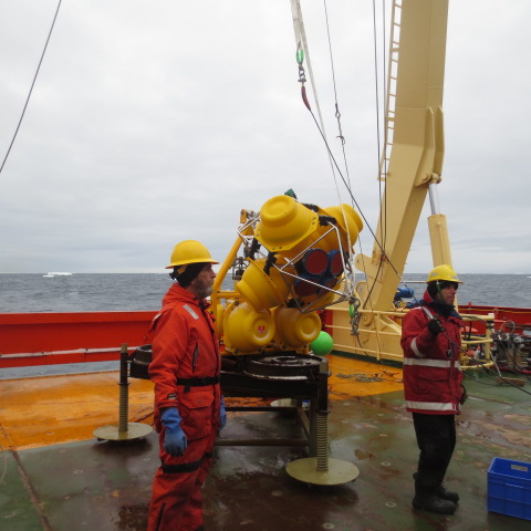 Retrieving a rCTD water sampler. It collects water from different depths.