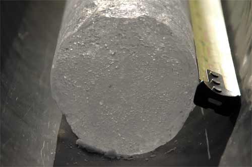 Gas Bubbles in Ice Core