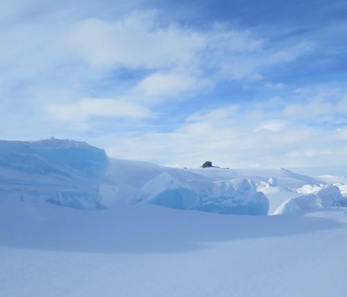 More broken ice blocks