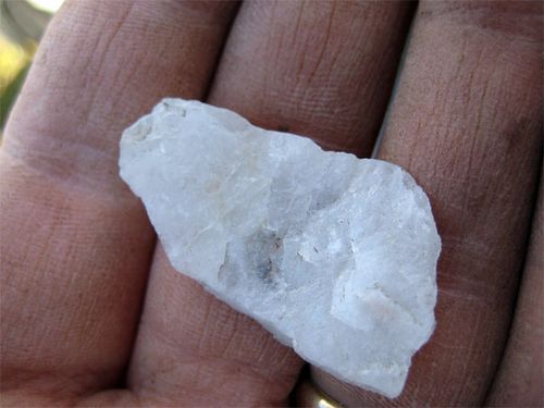 A typical quartz flake