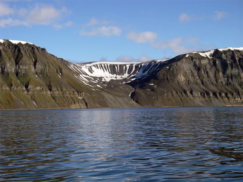 A cirque in Isfjorden