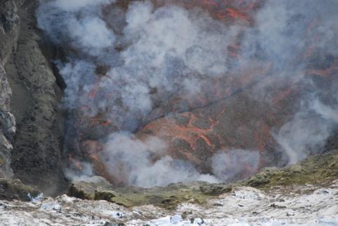 Lava lake 1