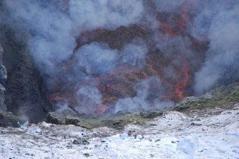 Lava lake