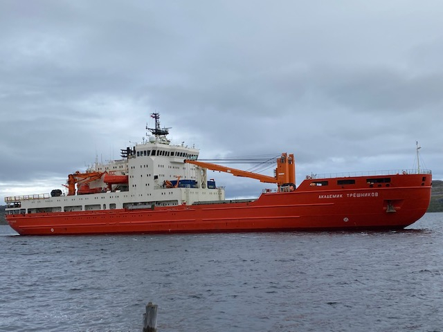 RV Akademik Tryoshnikov