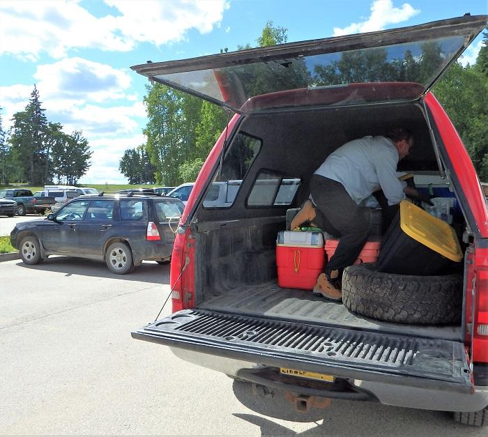 Loading equipment to take to Toolik