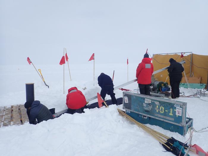 SPICE Core scientists setting up their experiment