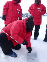 Measuring the ice thickness