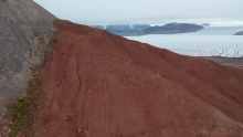 looking at the side of Collethøgda Mountain