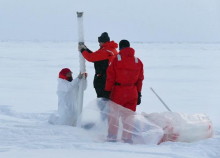 GEOTRACES sea ice sampling