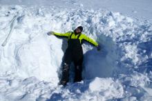 Digging Out Seismometer