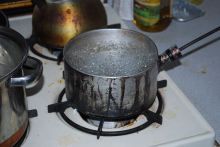 pot of boiling water for the experiment