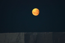 Perigee moon in the Southern Seas