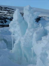 Close up of pressure ridges.