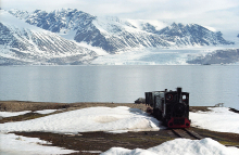 Ny Alesund (photo courtesy of Jerzy Strzelecki)