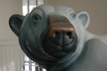 polar bear statue