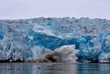 Kronebreen Glacier Calving August 8, 2014