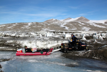 Divers getting ready to head out to a site