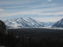 Glacier sneaking through the mountains