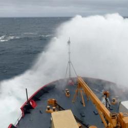 Wave Beaking over Healy’s Bow