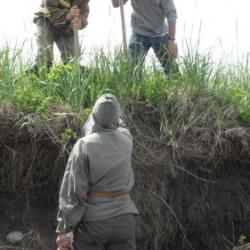 Cleaning the outcrop face