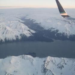 Las montañas cerca de Anchorage