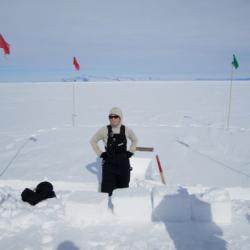 Happy Camper instruction on making snow blocks.