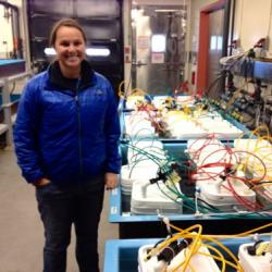 Animal physiologist  Britt Bjelde with the experiemental aquarium.