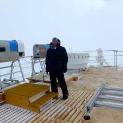 Steve Kirsche Atop the Mobile Science Facility